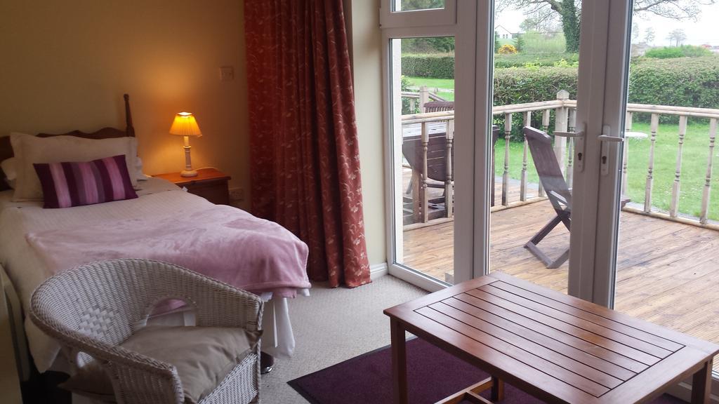 Lakeland Midsummer Lakehouse Oughterard Buitenkant foto